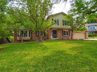 10934 E Crestline Ave, Englewood, CO 80111