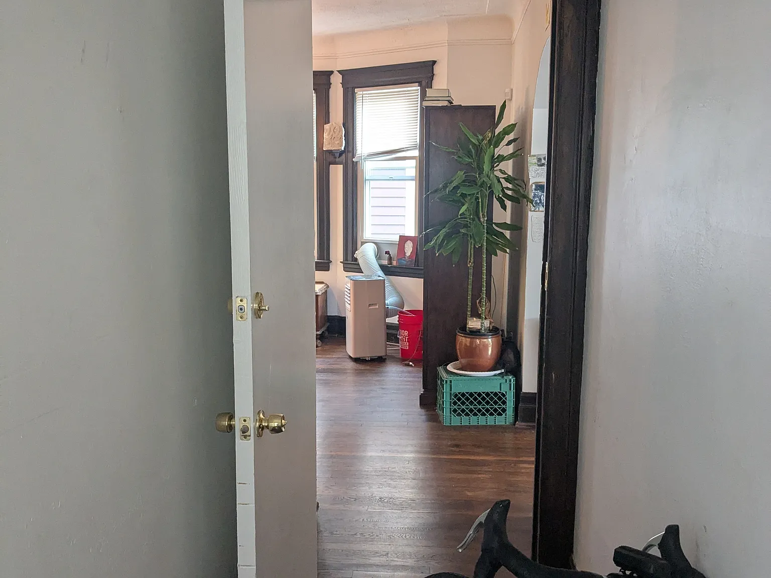 2 bed, 1150 sqft, $1,600 — Photo 3