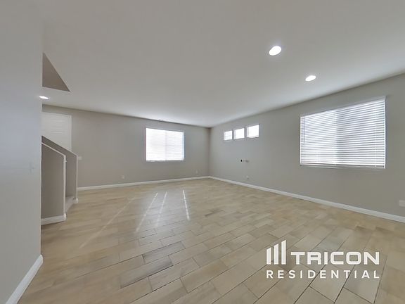 2nd image of 15644 Choctaw St