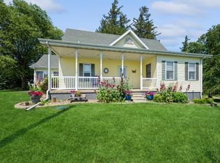 1518 Red Bridge Rd, Central City, IA 52214