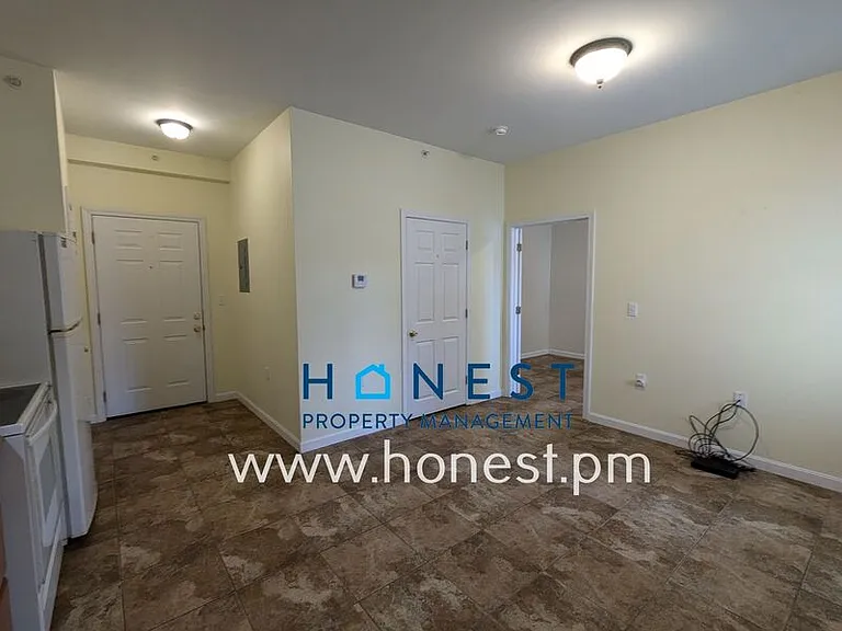 1635 Lewiston Rd #9 — Photo 8