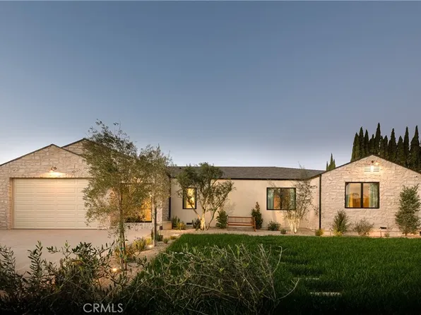15719 Hartsook St, Encino, CA 91436