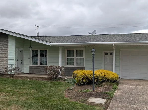 1526 Sunrise Blvd, Fremont, OH 43420