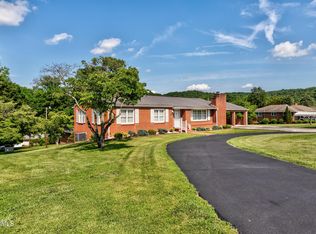 511 Claiborne Rd, La Follette, TN 37766