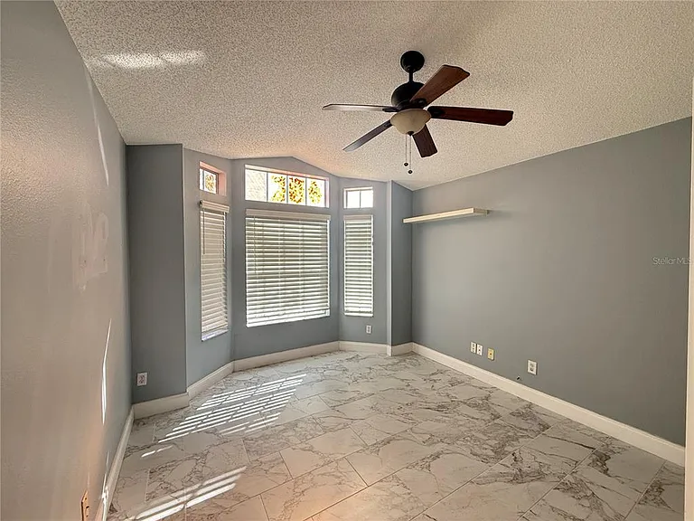 497 Brightview Dr — Photo 14