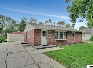 2320 S 37th St, Lincoln, NE 68506