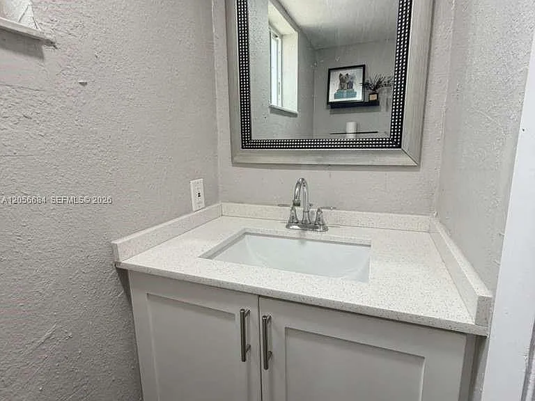 1500 NE 151st St #104 — Photo 24