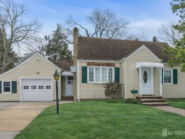 23 Cleveland Ave, East Brunswick, NJ 08816