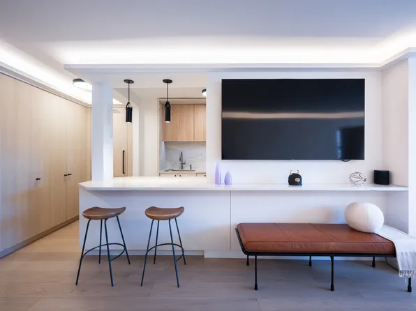 215 East 80th Street image 1 of 29