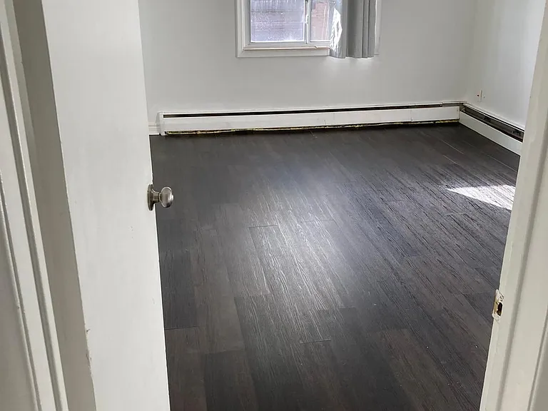 100 Rajah St #2 — Photo 6