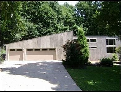 1st image of 2556 Tall Pine Ln