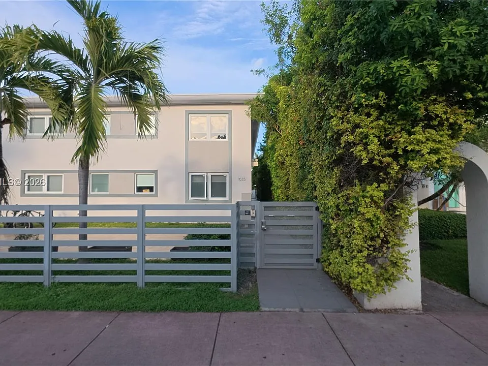 1035 Euclid Ave #25