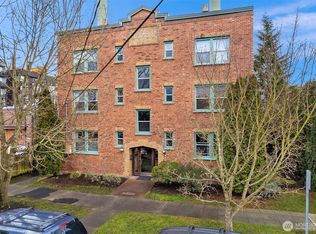 2810 16th Ave S APT 302, Seattle, WA 98144