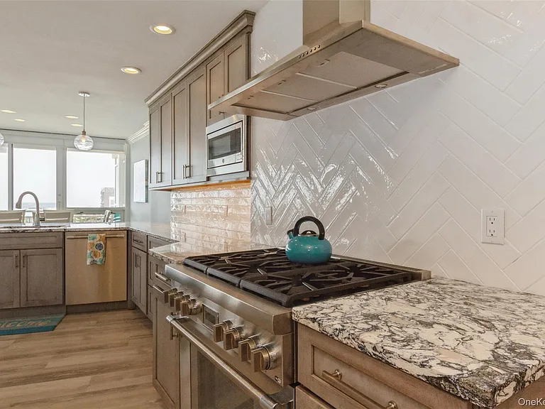 830 Shore Rd #4a & 4b — Photo 3