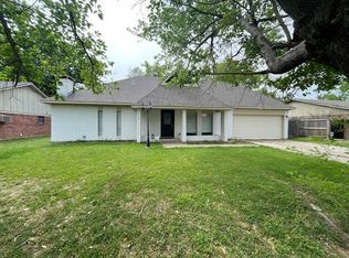 1224 Timbercreek Rd, Benbrook, TX 76126