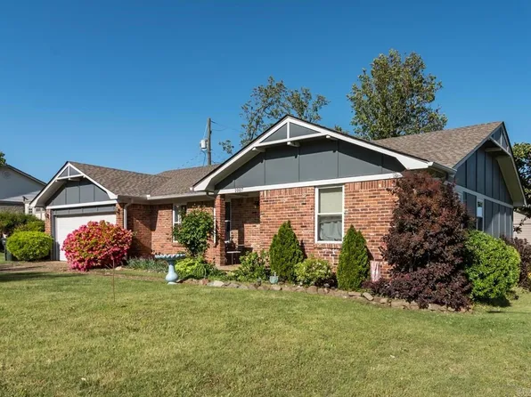 1007 Green Mountain Dr, Little Rock, AR 72211