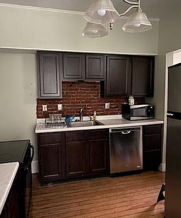 4th image of 509 E Beck St #509