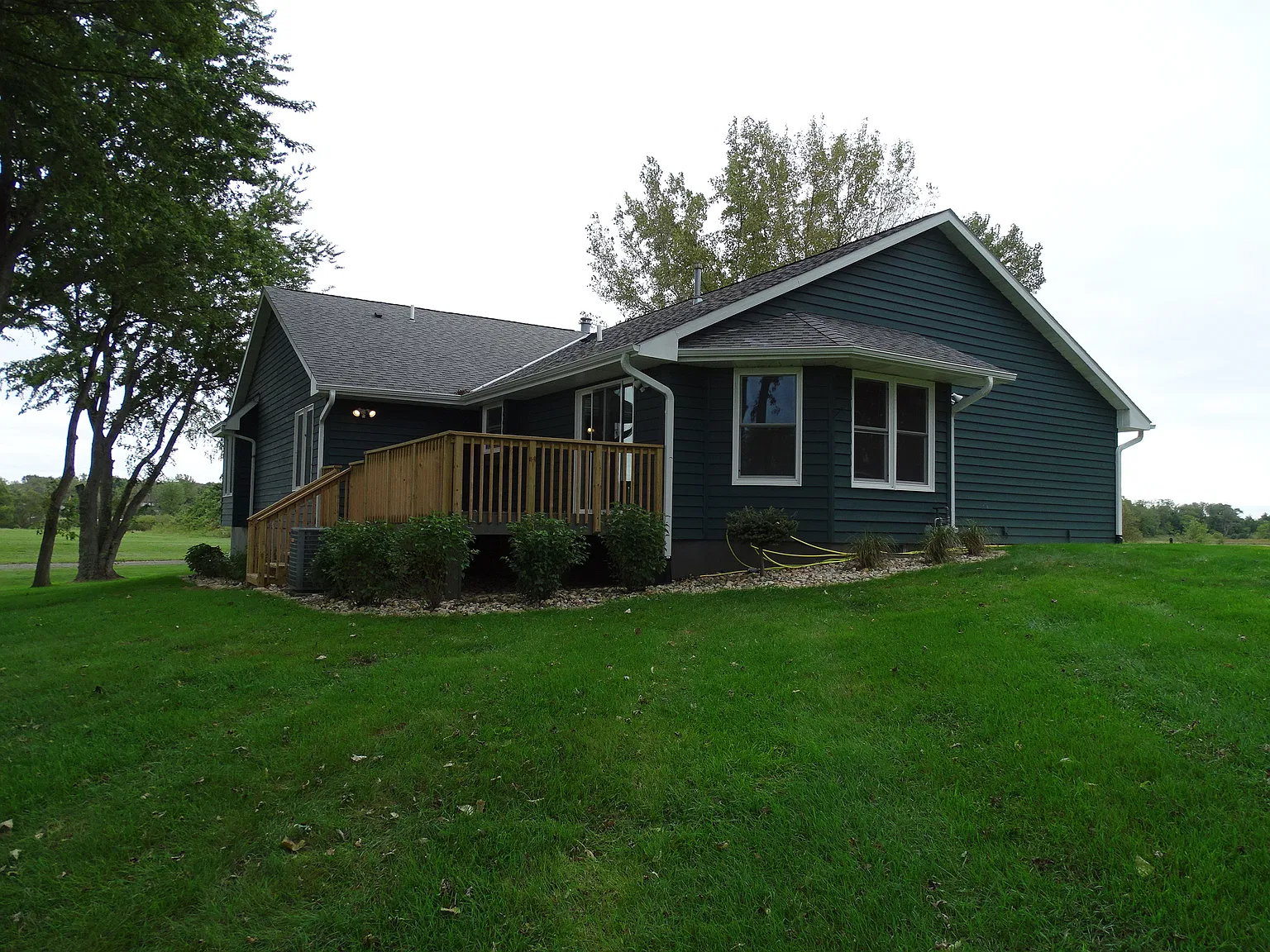3 bed, 2.5 bath, 1867 sqft, $3,500 — Photo 4