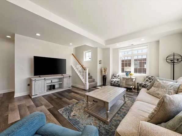 304 E Washington STREET, Port Washington, WI 53074