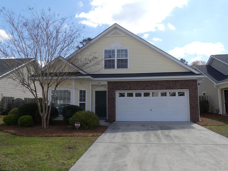 1st image of 205 Garden Grove Dr
