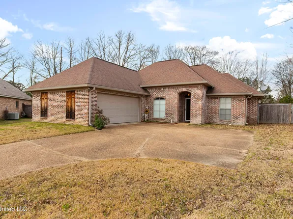 406 Whitney Ln, Pearl, MS 39208