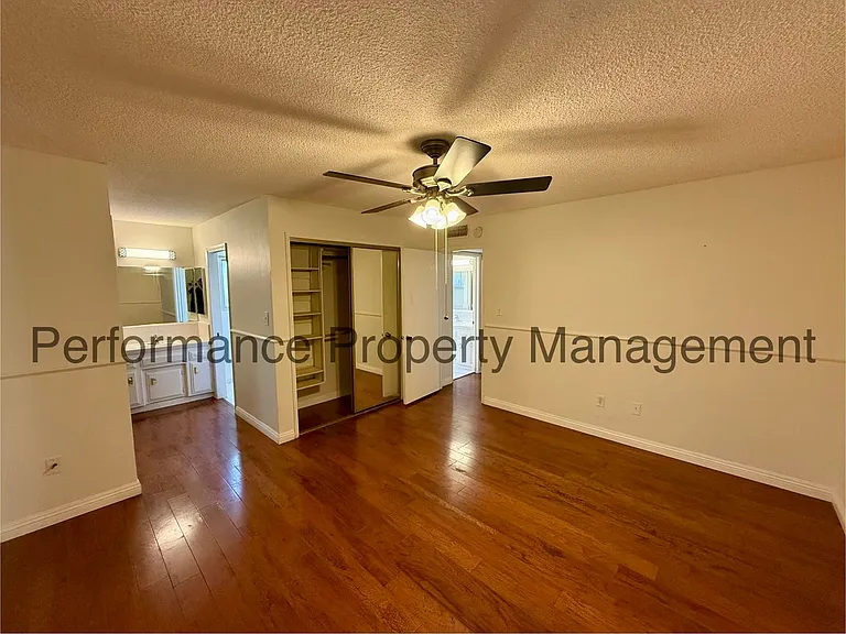 2508 Prestwick Ct — Photo 8