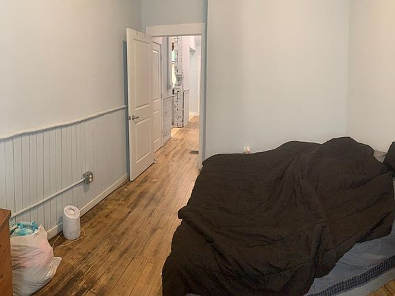 5th image of 304 E Bridge St #1B