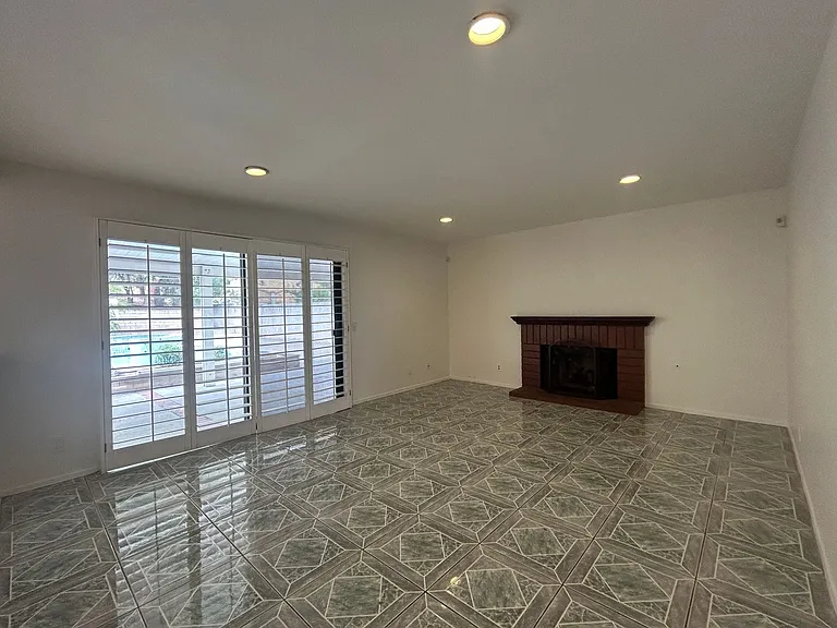 3068 Prado Ln — Photo 11