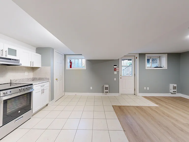 775 Ossington Ave — Photo 8