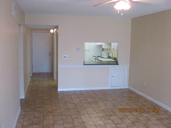 2nd image of 2025 Lakewood Club Dr S APT N