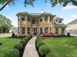 8207 Trophy Place Dr, Humble, TX 77346