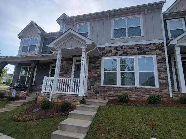 2008 Laurel Village Cir, Belmont, NC 28012