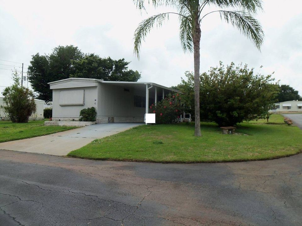 1st image of 4 Horseshoe Ln