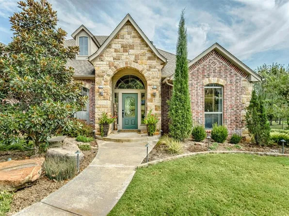 6814 Valley Ridge Dr, Edmond, OK 73034