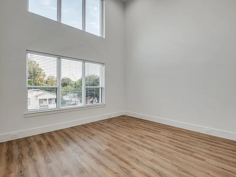 2343 Hondo Ave #2345 — Photo 7