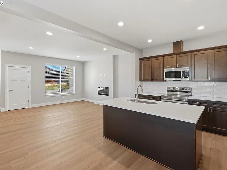 4023 SW Royal Ave — Photo 6