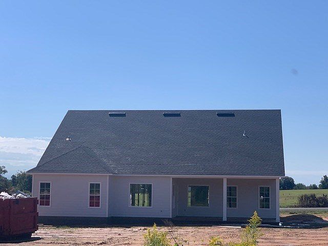2nd image of 21 Bay St