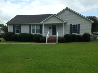 700 W Country Club Dr, Tarboro, NC 27886