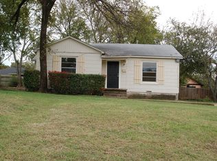 609 W Linden St, Ennis, TX 75119