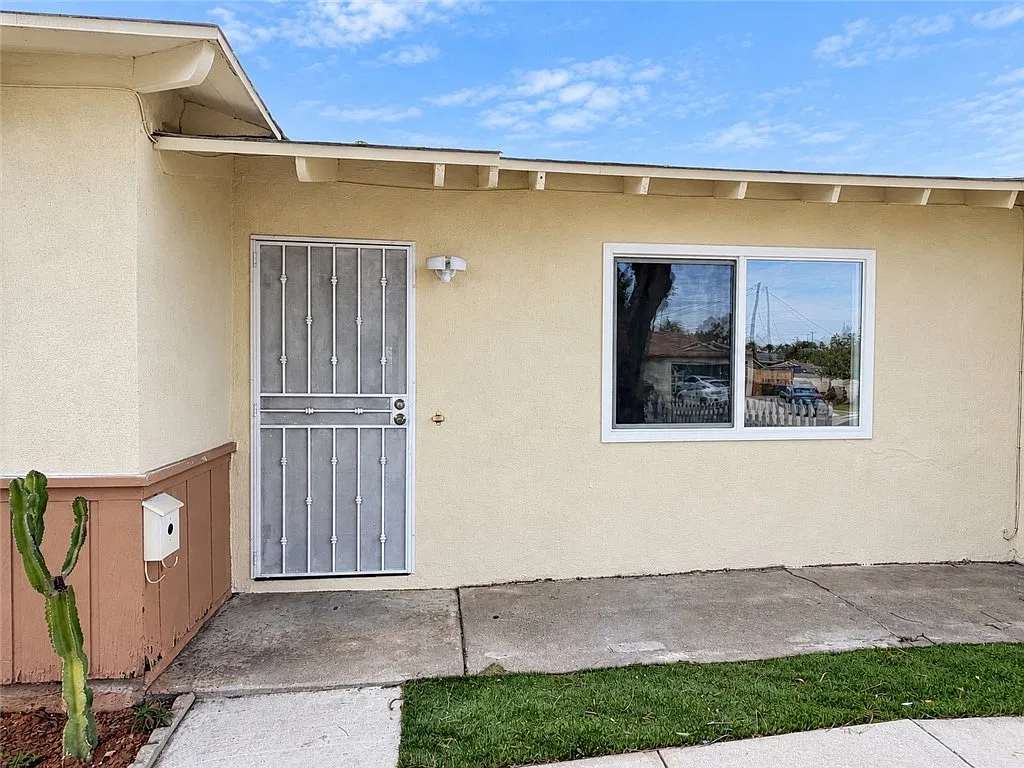 4 bed, 1620 sqft, $3,800 — Photo 2