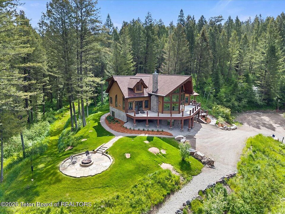 1st image of 1558 Trail Ridge Rd