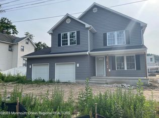 14 Park Ave, Hazlet, NJ 07730