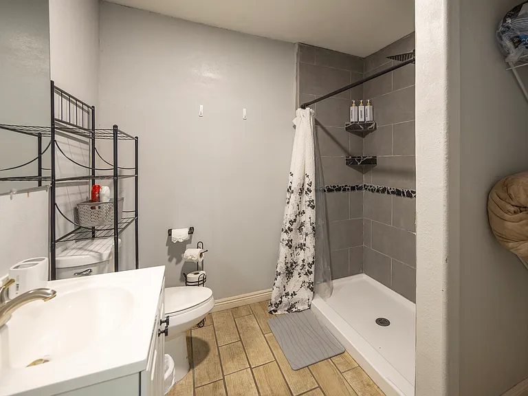5509 Sydnor Ave — Photo 5