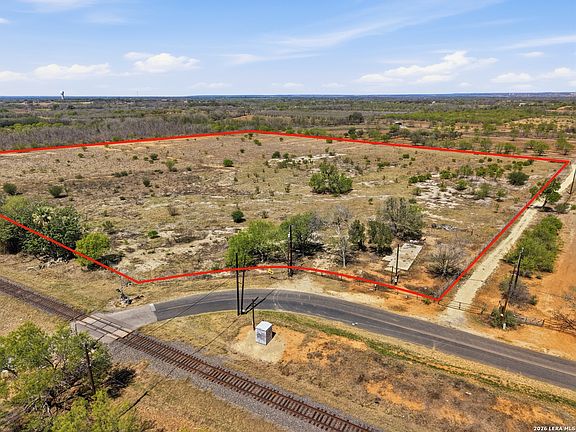 4th image of 14215 Quintana