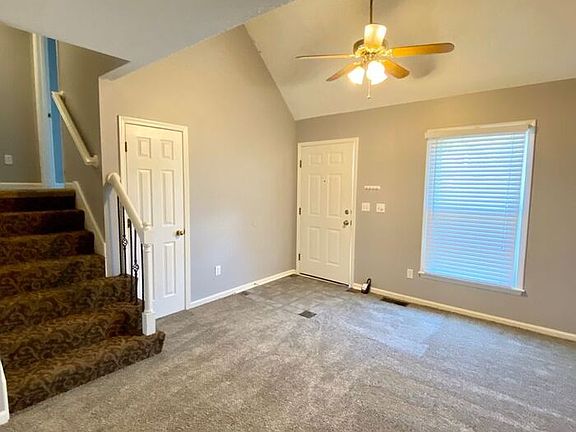 4th image of 1403 SE 7th Pl #39