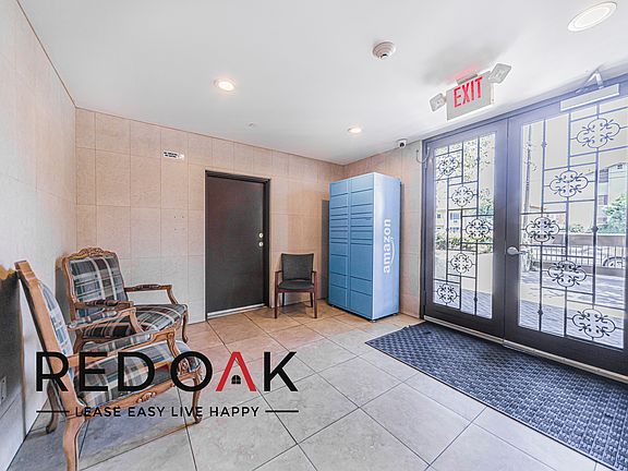 2nd image of 14654 Nordhoff St APT 404