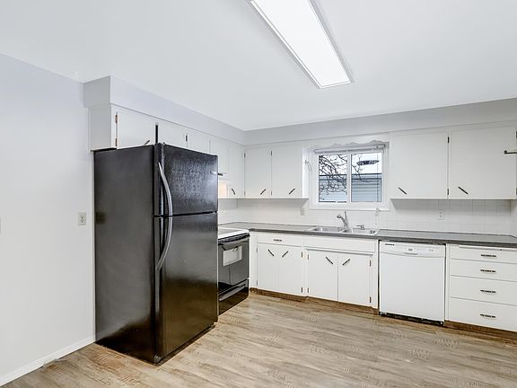 3rd image of 7221 E 11th Ave