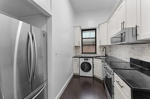 44-62 23rd St #2 Photo 1 44-62 23rd St #2 Photo 1