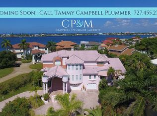 608 Columbus Dr, Tierra Verde, FL 33715