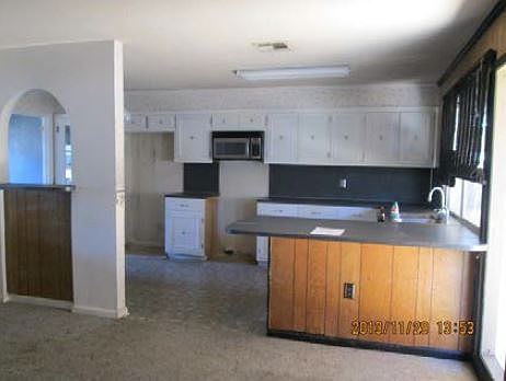 4th image of 4747 Queensbury Ct